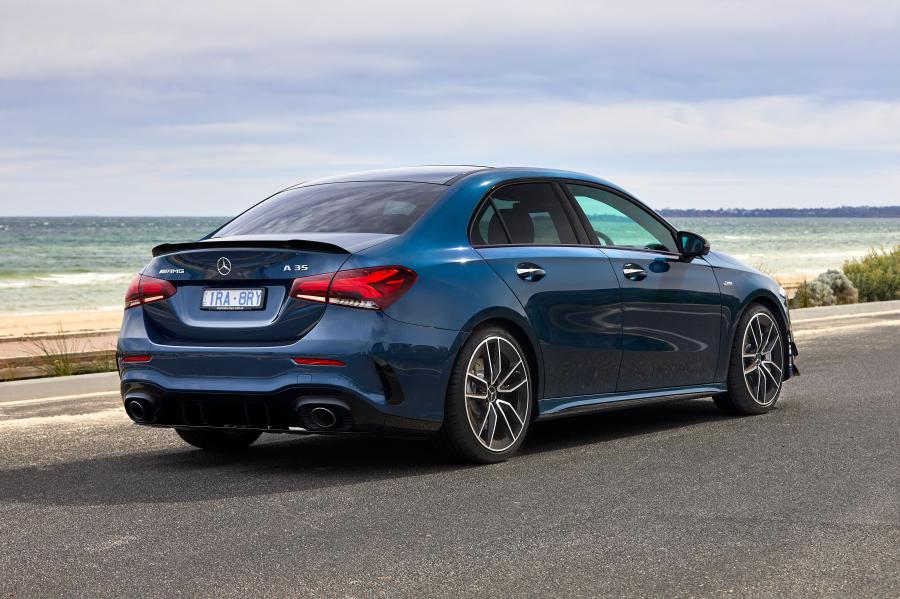  Mercedes-AMG A35 4Matic Sedan (V177) 2020 года  (AU) (фото 26 из 41)